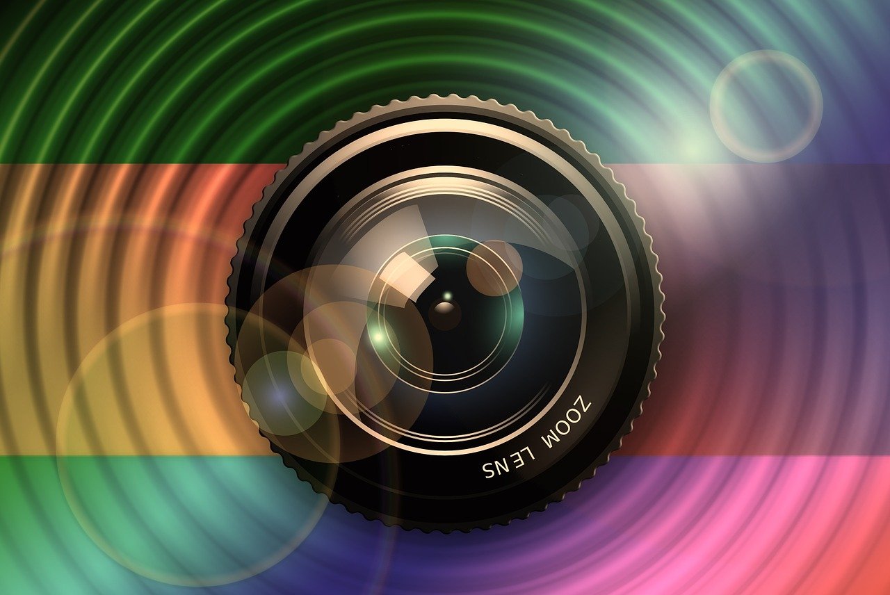 lens-826308_1280